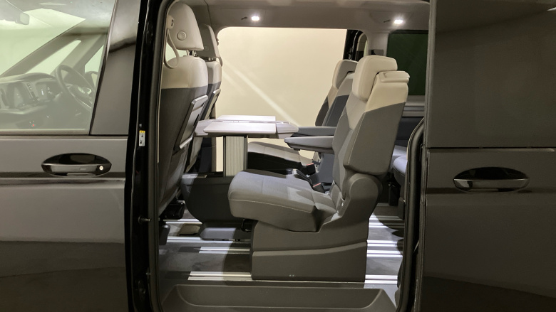 Volkswagen Multivan 2.0 TDI Life 5dr DSG Diesel Estate